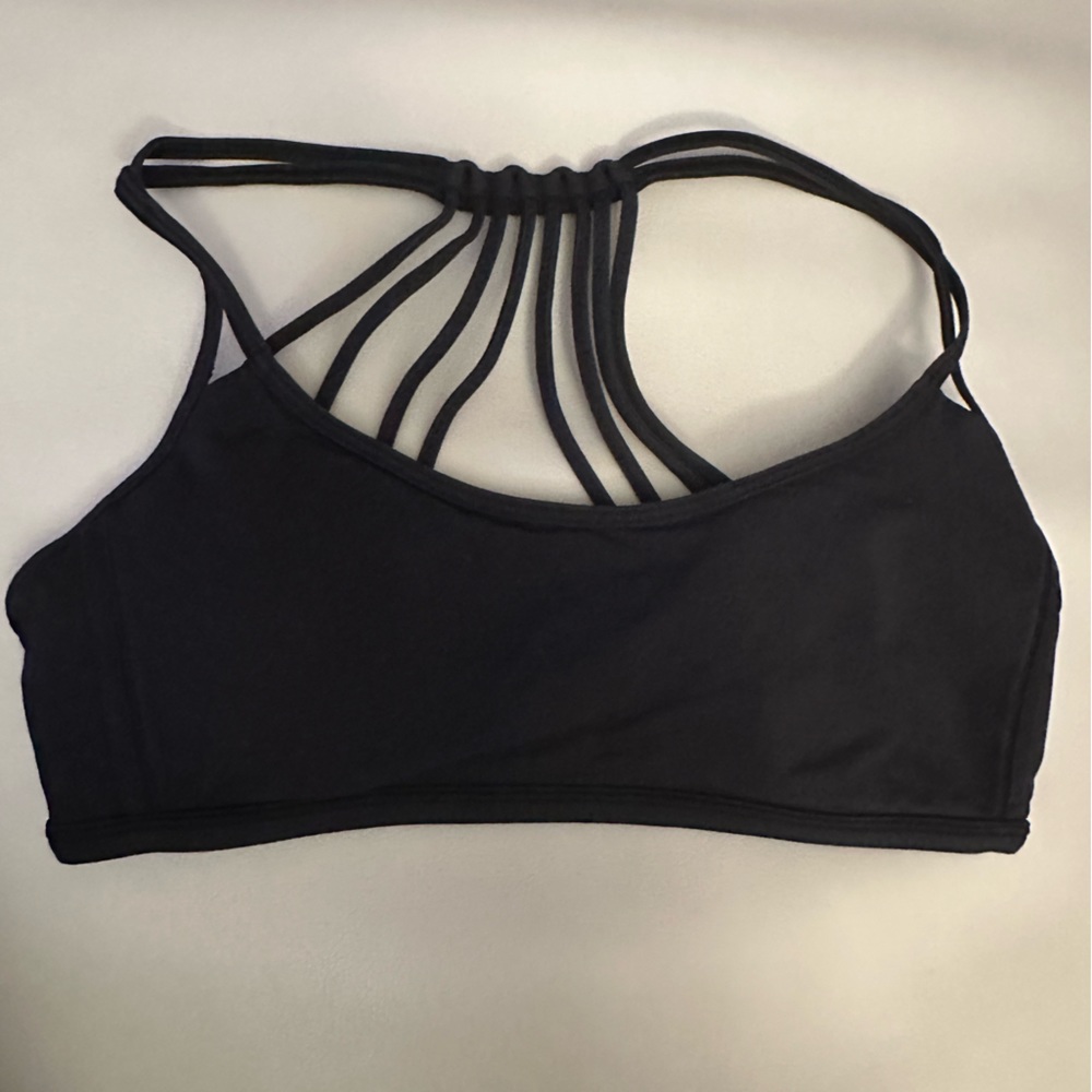Lululemon sports bra size 8